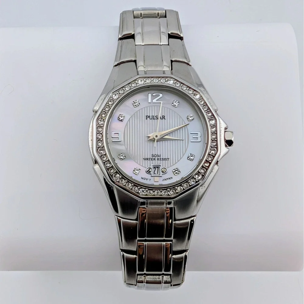 Vintage 2000 Pulsar PXT797 Women's Pinstripe MOP Crystal Bezel Date Watch 28mm